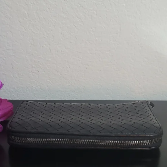 Bottega Veneta Intrecciato  leather  Long Wallet - Picture 6 of 16